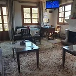 Xenonas Orizontes 3*